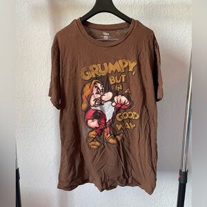 DISNEY men’s Grumpy graphic tee